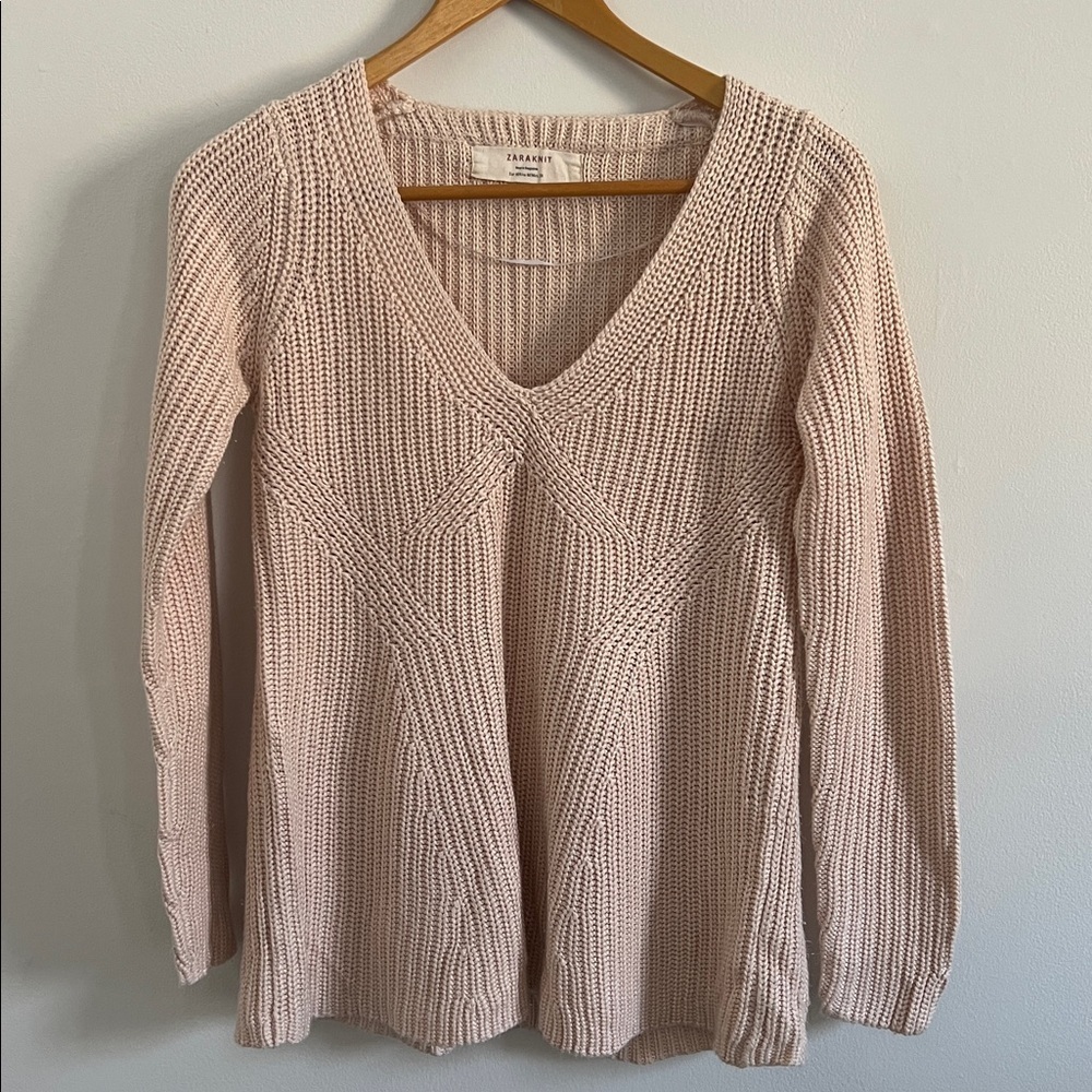 Zara Soft Pink V-Neck Sweater - Picture 4 of 5